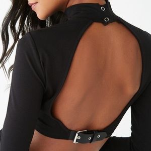 Long sleeve crop top